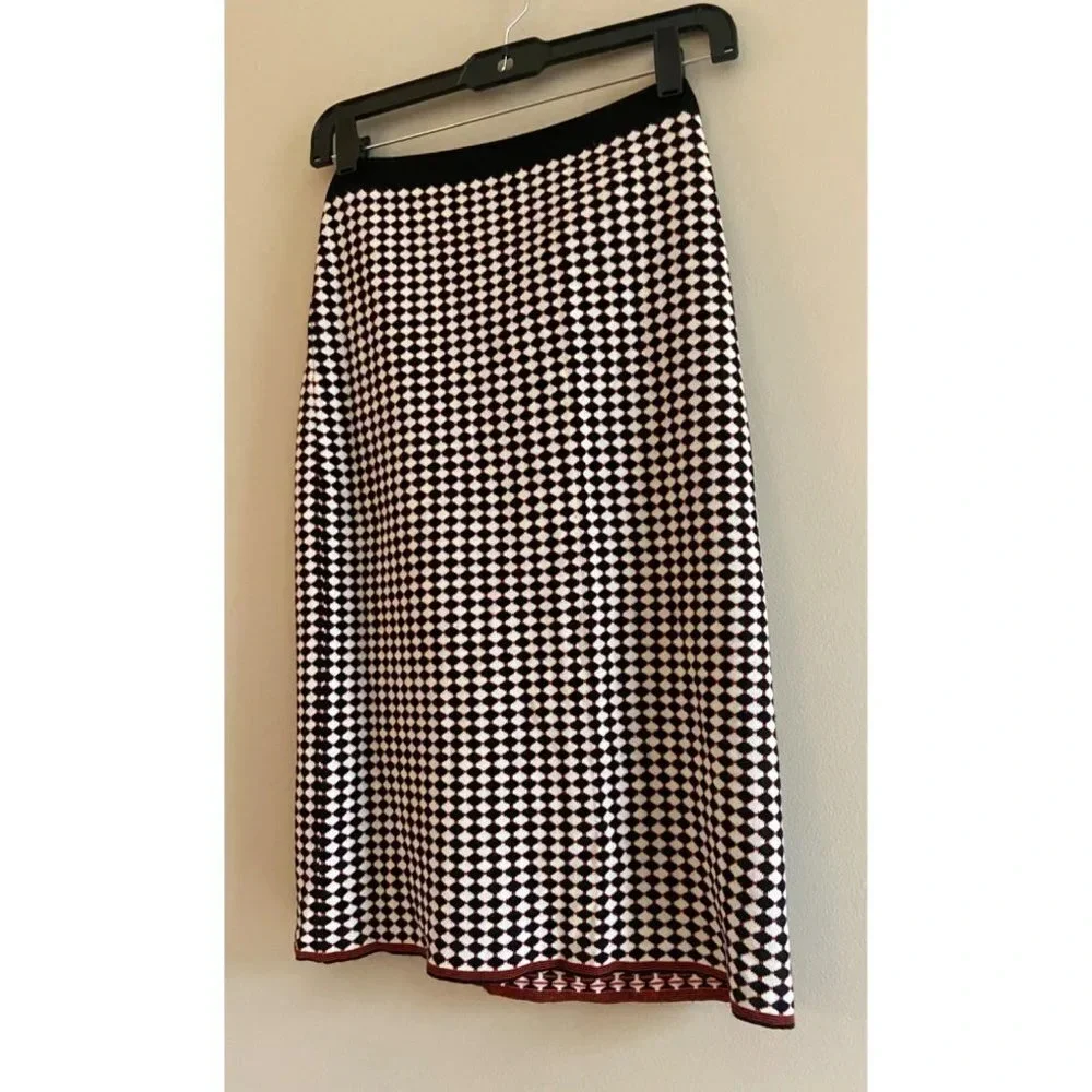 Ann Taylor Black White & Red Checkered Sweater Midi Skirt Size Small